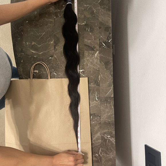 New! 30,32, and 34” Top Virgin Human Hair Bundles, body wave texture. - Picture 7 of 8